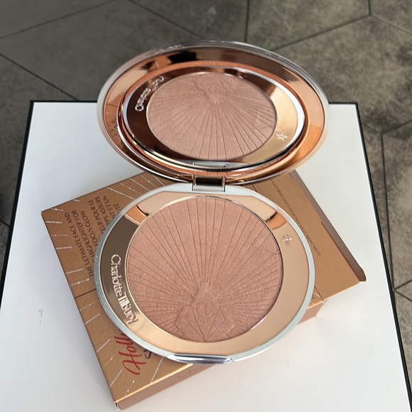 Charlotte Tilbury Other - Charlotte Tilbury- Hollywood superstar glow highlighter